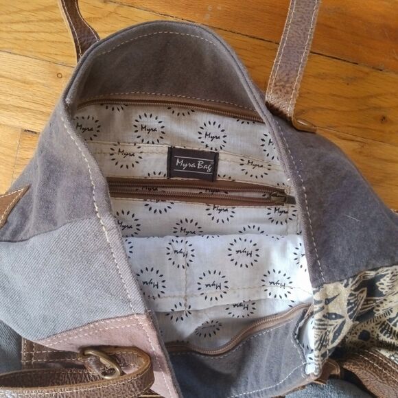 Myra bag canvas vegan leather flower print tote upcycled - Picture 7 of 8